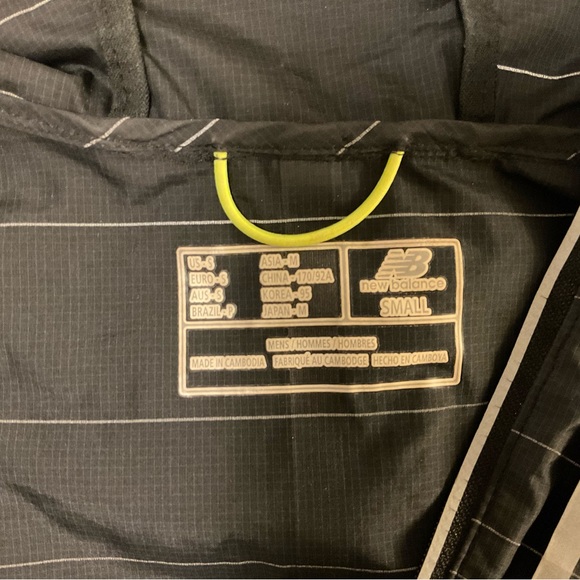 New Balance Windbreaker - Picture 3 of 4